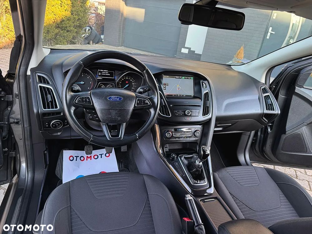 Ford Focus 1.5 TDCi DPF Start-Stopp-System Titanium - 5