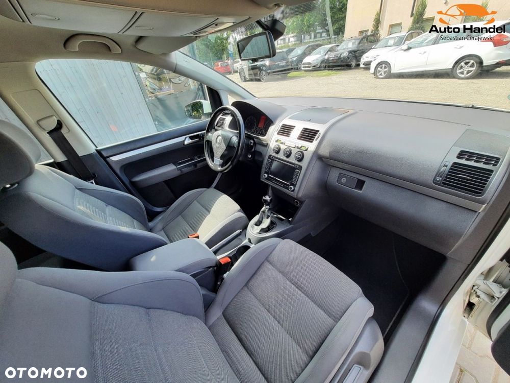 Volkswagen Touran 1.4 TSI Highline - 28