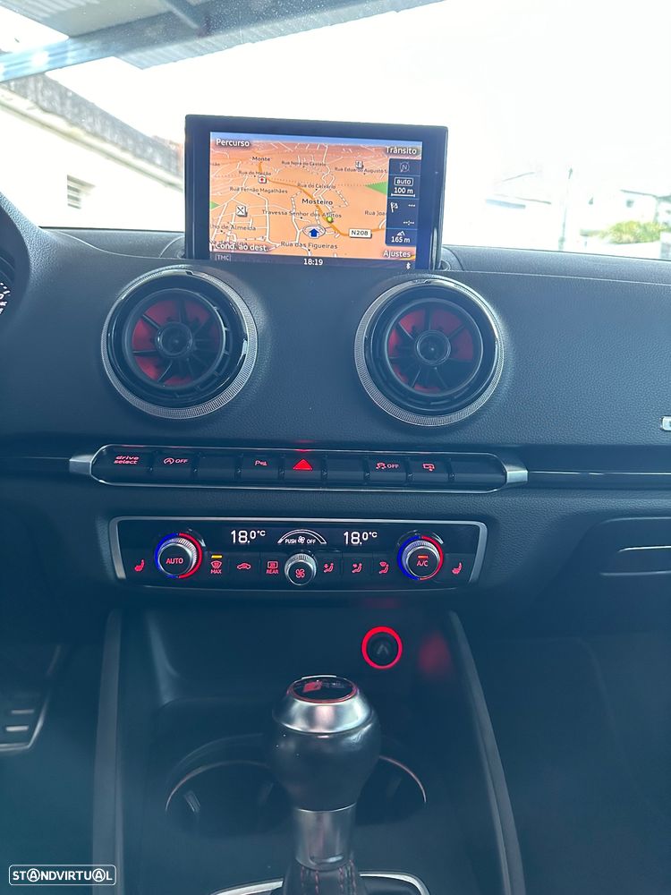 Audi RS3 Sportback S tronic - 31