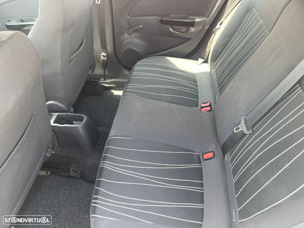 Opel Corsa - 11
