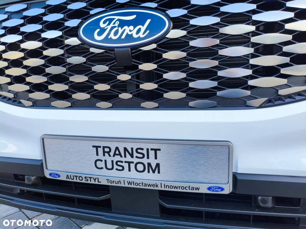Ford E-Transit Custom - 24