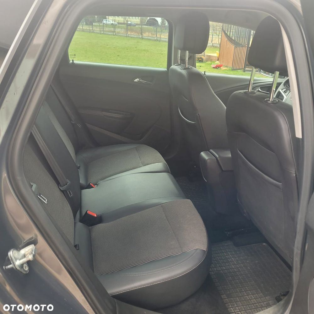 Opel Astra 1.6 CDTI Cosmo - 5