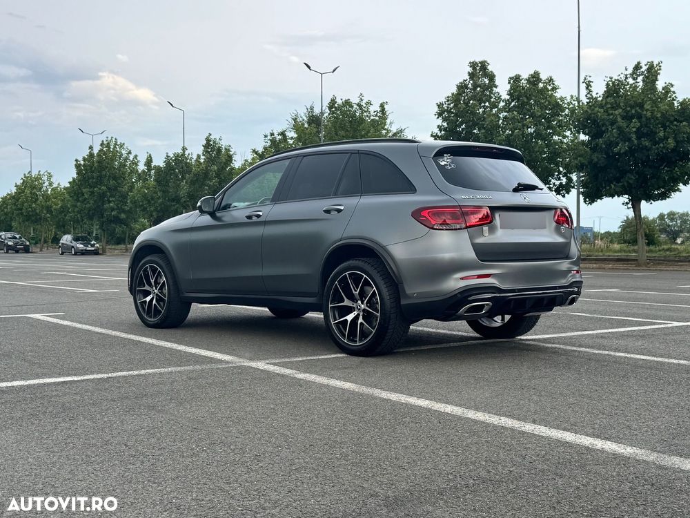 Mercedes-Benz GLC 300 d 4MATIC - 5