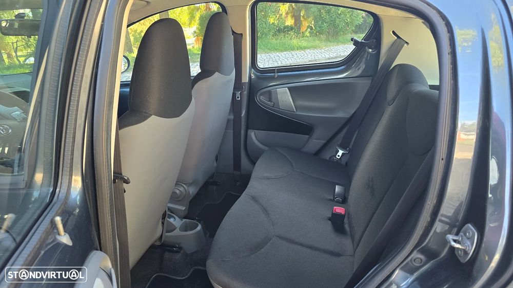 Toyota Aygo 1.0 + AC - 41