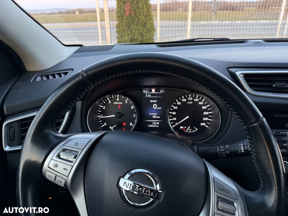 Nissan Qashqai 1.2 DIG-T ACENTA - 9