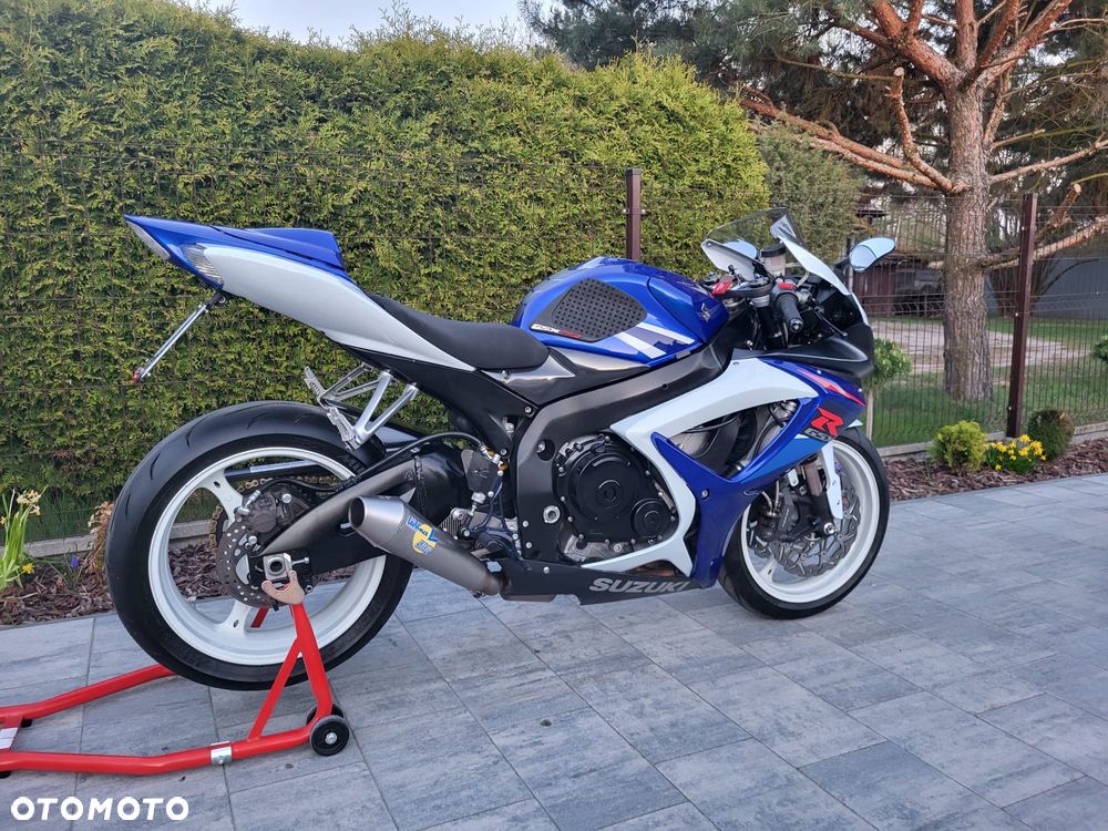 Suzuki GSX-R - 4