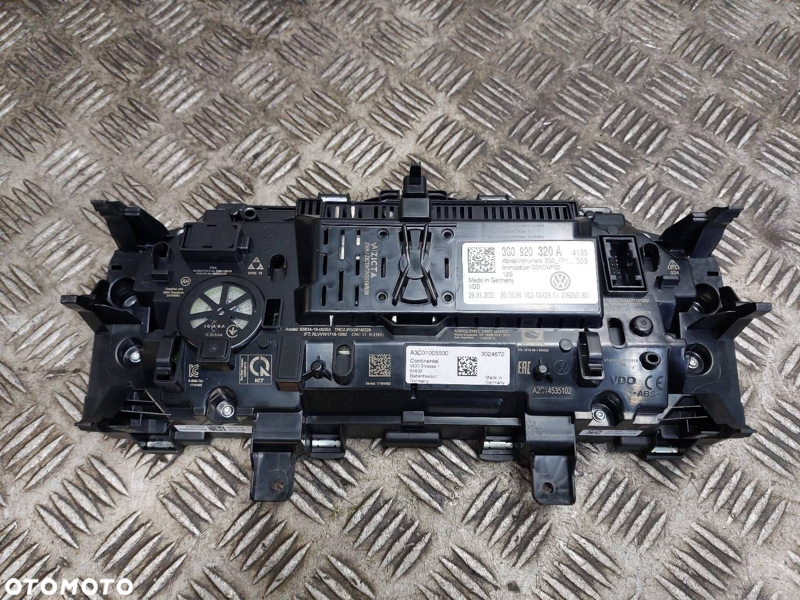ZESTAW STARTOWY PASSAT B8 2.0 TDI 04L907309P 5Q0937086CF 3G0920320A - 13