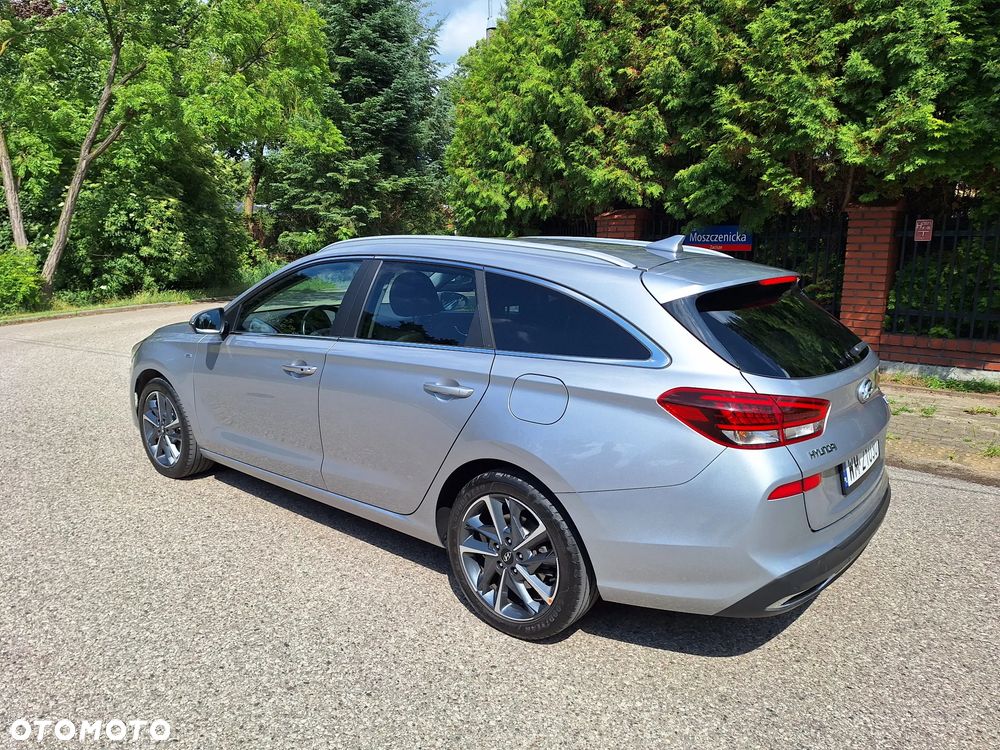 Hyundai i30 1.6 CRDI Comfort DCT - 10