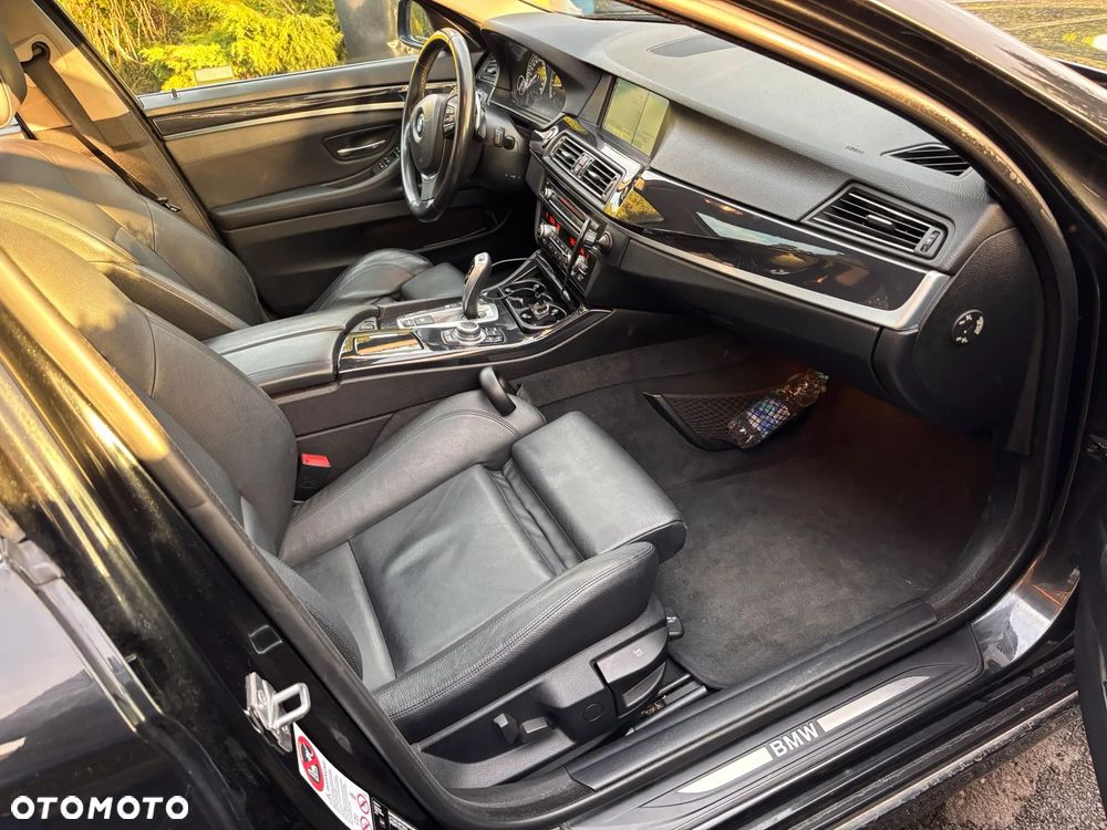 BMW Seria 5 530d Sport-Aut - 19