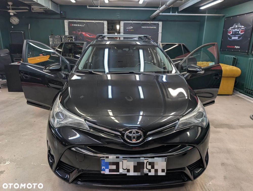 Toyota Avensis 2018 photo 3