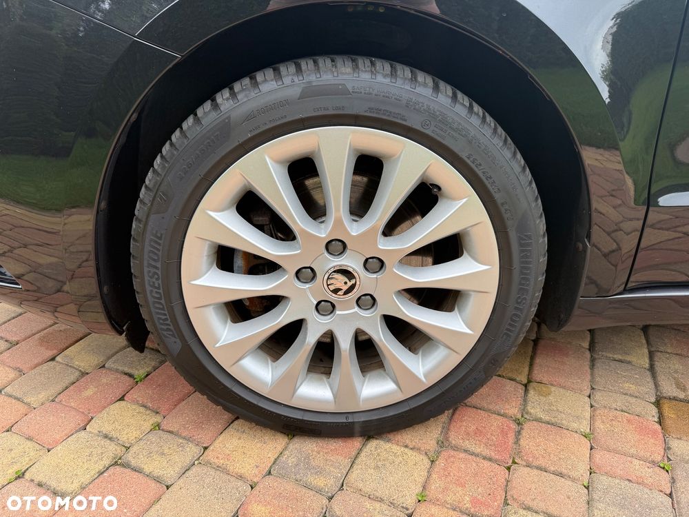 Skoda Superb 2.0 TDI Business DSG - 33