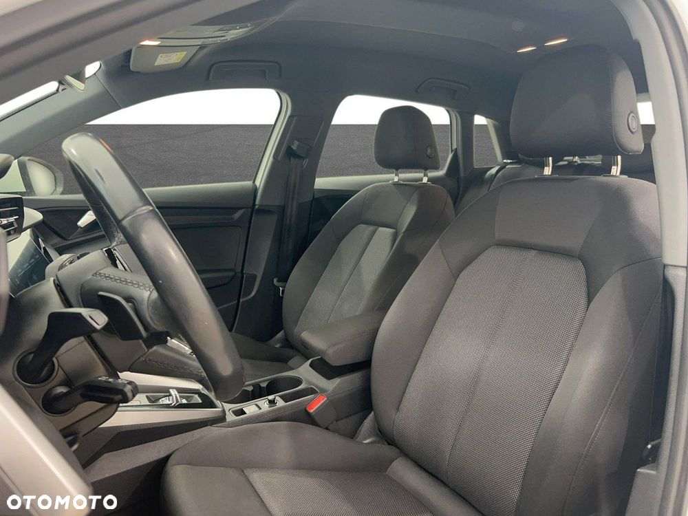 Audi A3 Sportback 35 TFSI mHEV S tronic - 10