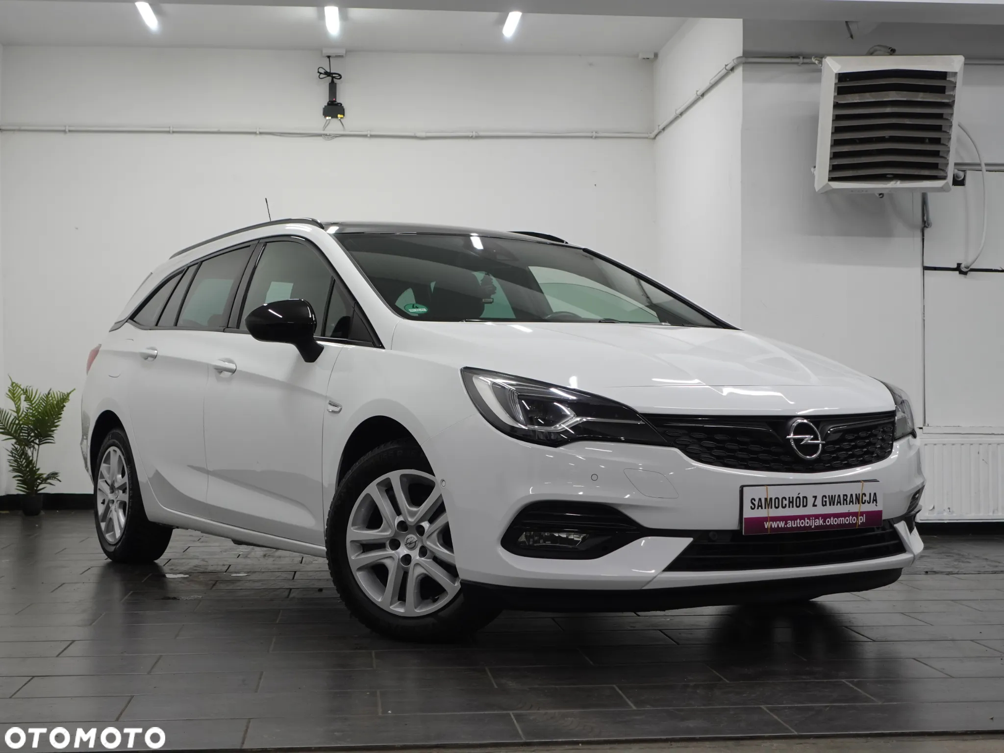 Opel Astra 1.2 Turbo Start/Stop Sports Tourer Edition - 12