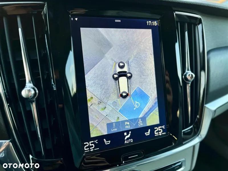 Volvo V90 Cross Country - 21