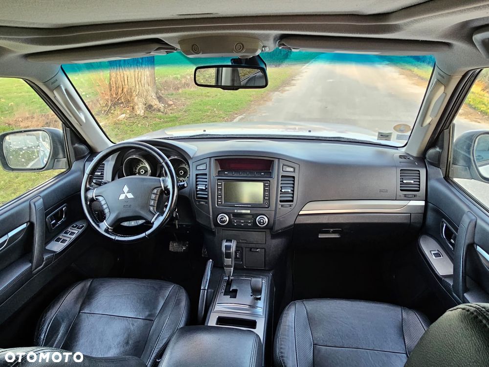 Mitsubishi Pajero 3.2 DI-D Automatik Intense - 8
