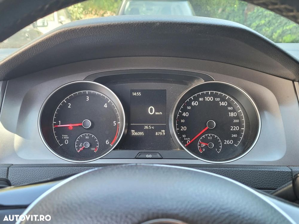 Volkswagen Golf - 17
