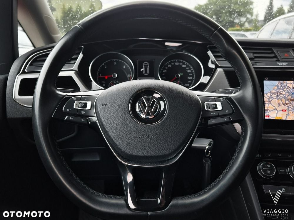 Volkswagen Touran 2.0 TDI BMT Comfortline DSG - 23