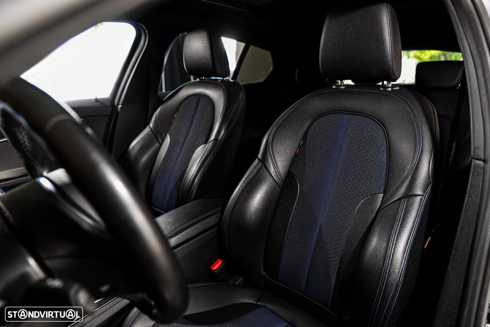 BMW 118 i Pack Desportivo M Auto - 23