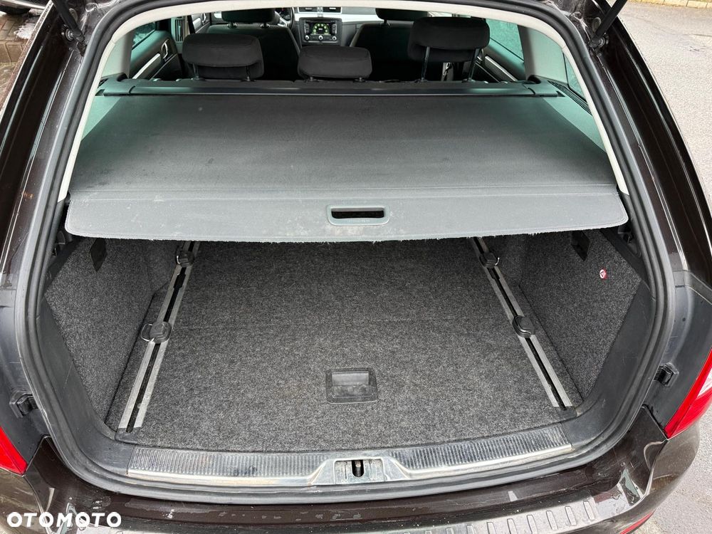 Skoda Superb 2.0 TDI Business DSG - 23