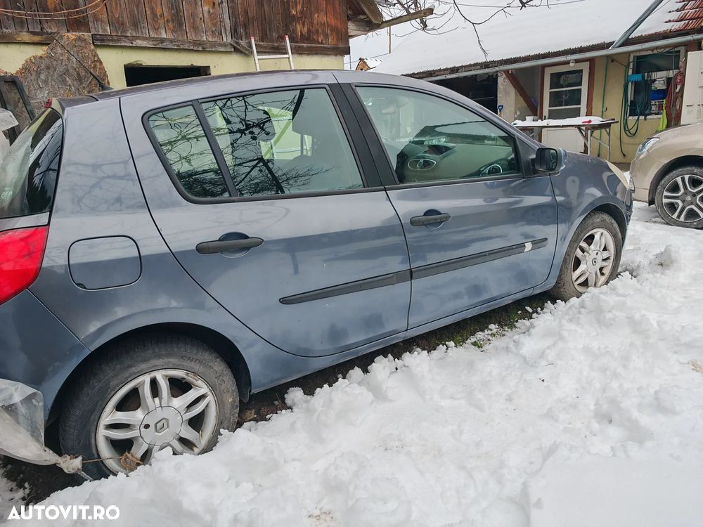 Renault Clio 1.4 16V Dynamique - 15