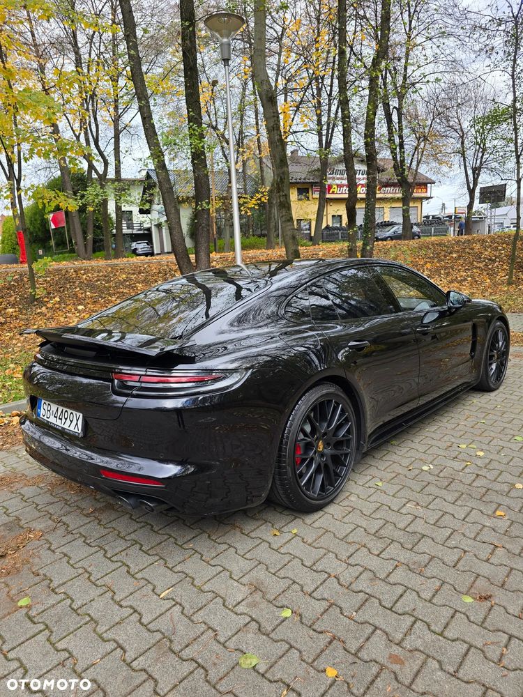 Porsche Panamera - 8