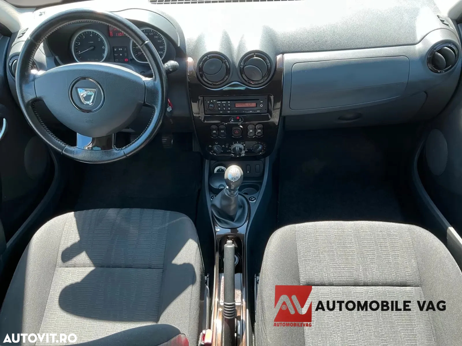 Dacia Duster 1.5 dCi 4x4 Laureate - 8