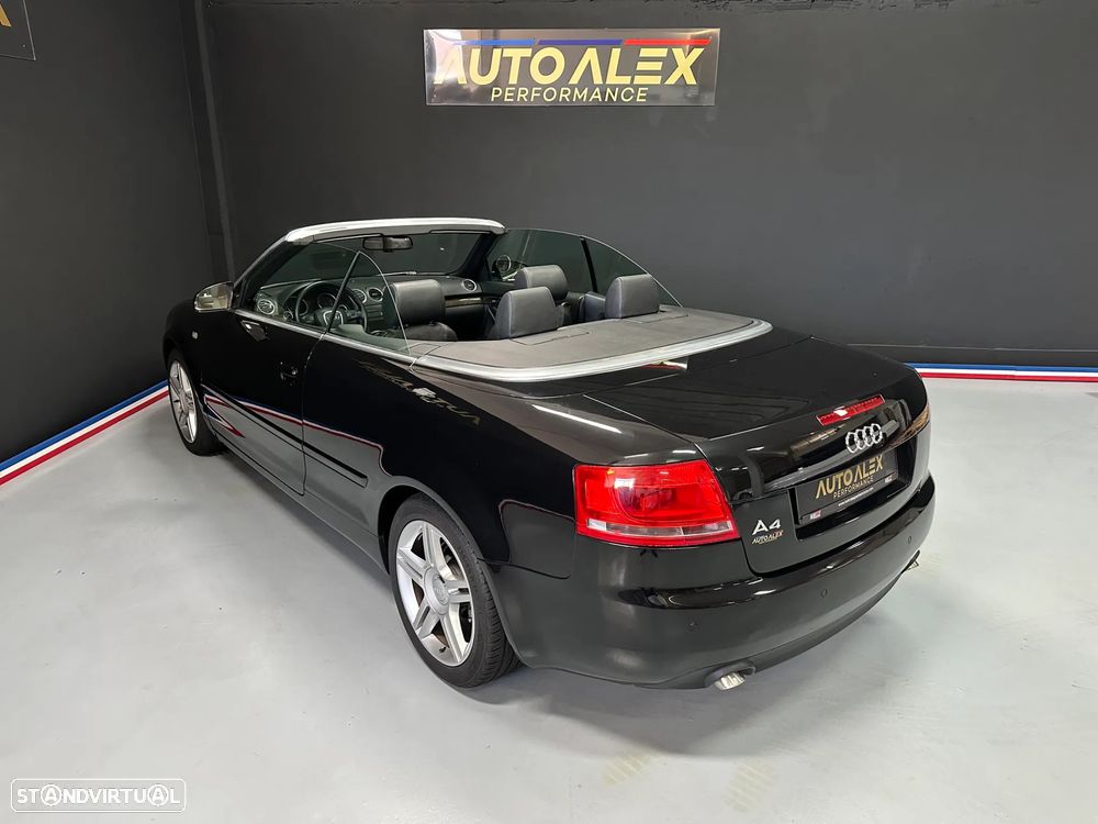 Audi A4 Cabrio 2.0 TDi Exclusive - 55