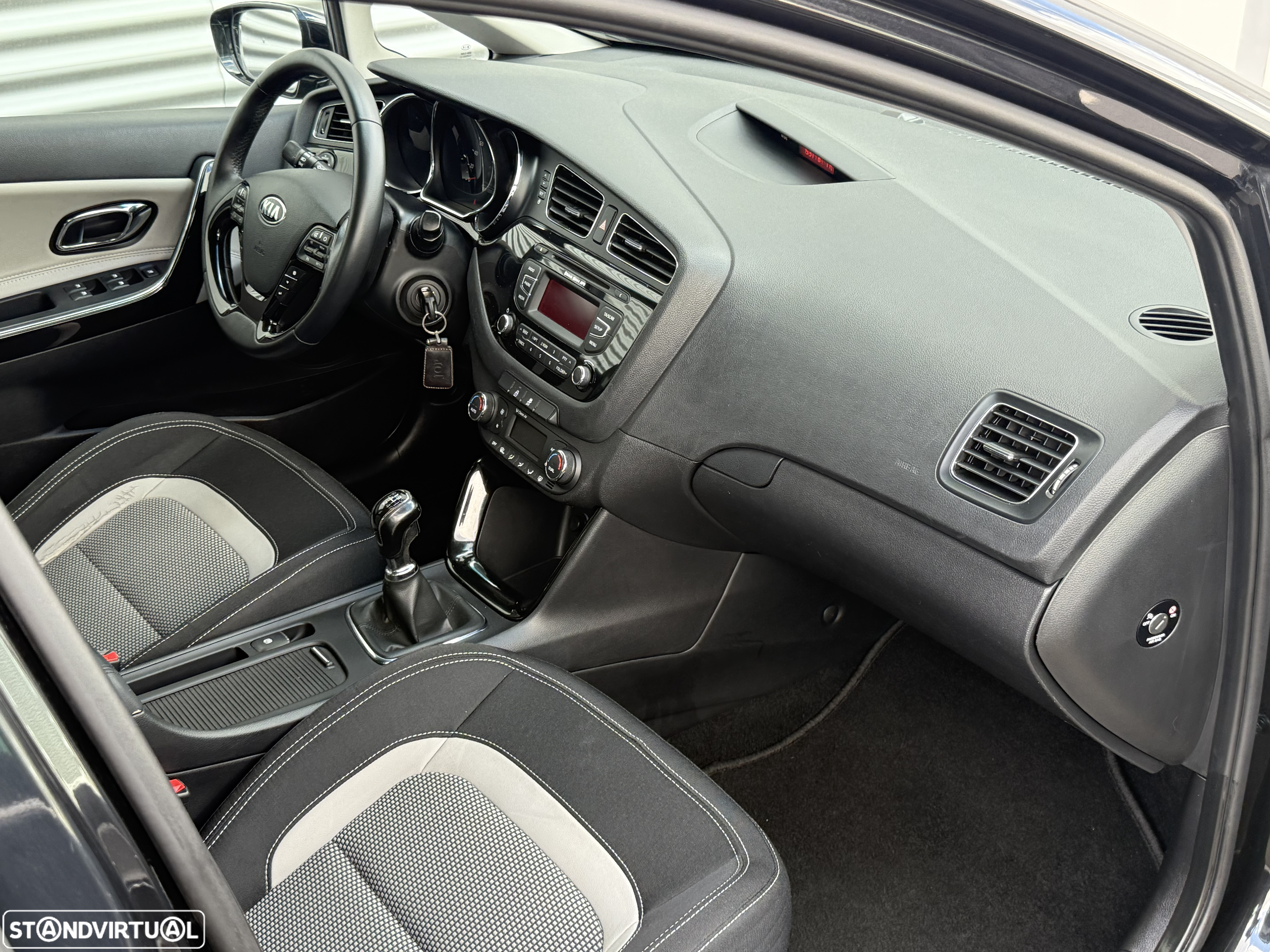 Kia Ceed SW 1.6 CRDi TX Sport - 9