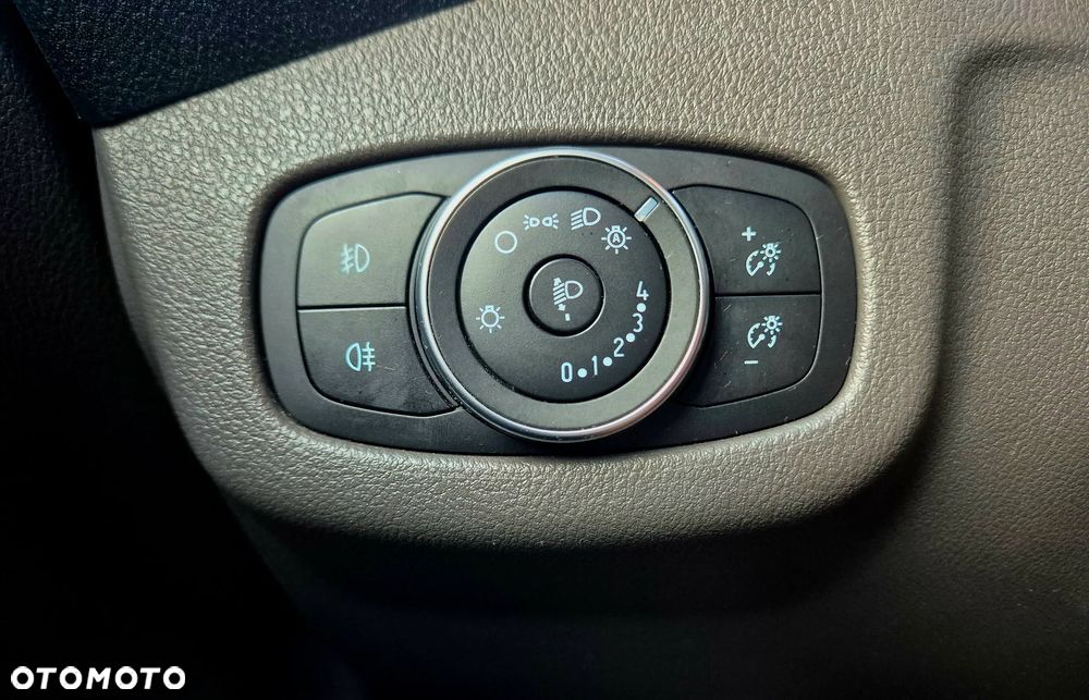 Ford Connect - 22