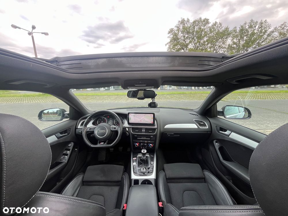 Audi A4 Avant 2.0 TDI DPF quattro S line Sportpaket - 17