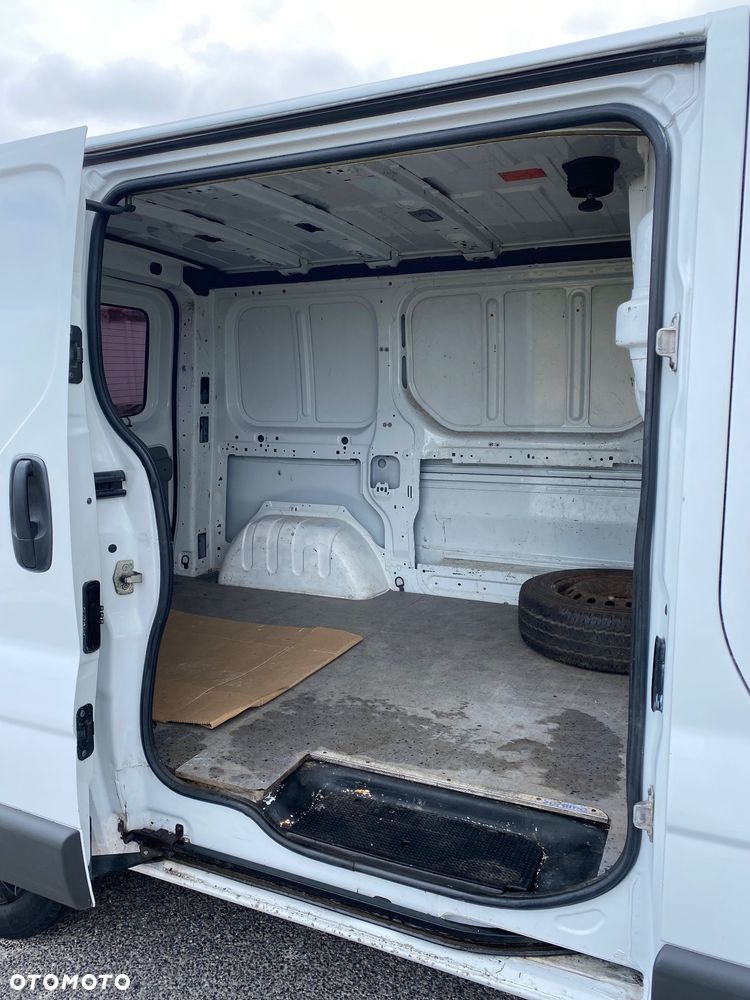 Renault Trafic - 8
