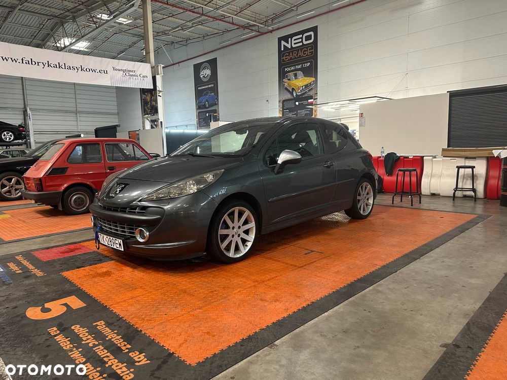 Peugeot 207 - 8