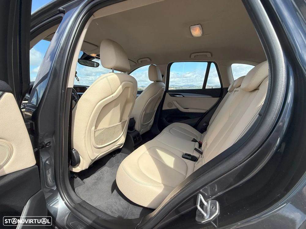 BMW X1 16 d sDrive Line Sport - 14