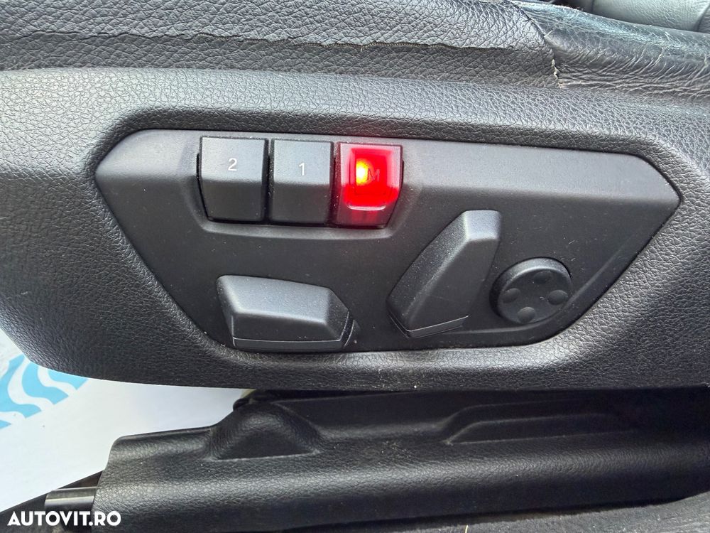 BMW Seria 3 320d DPF Aut. Edition Exclusive - 19