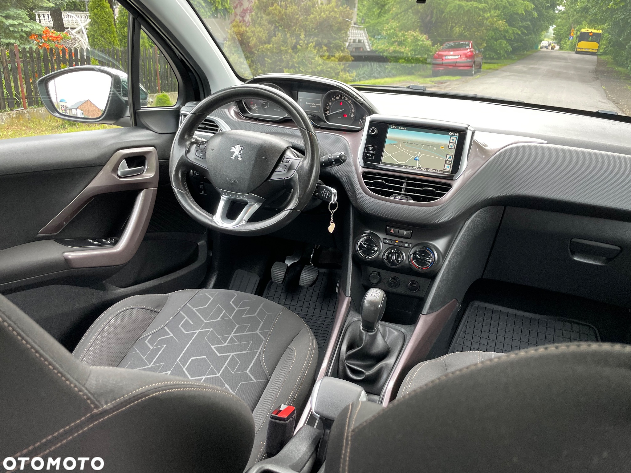 Peugeot 2008 1.2 Pure Tech Style - 9