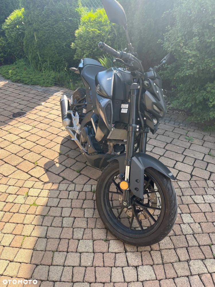 Yamaha MT - 4