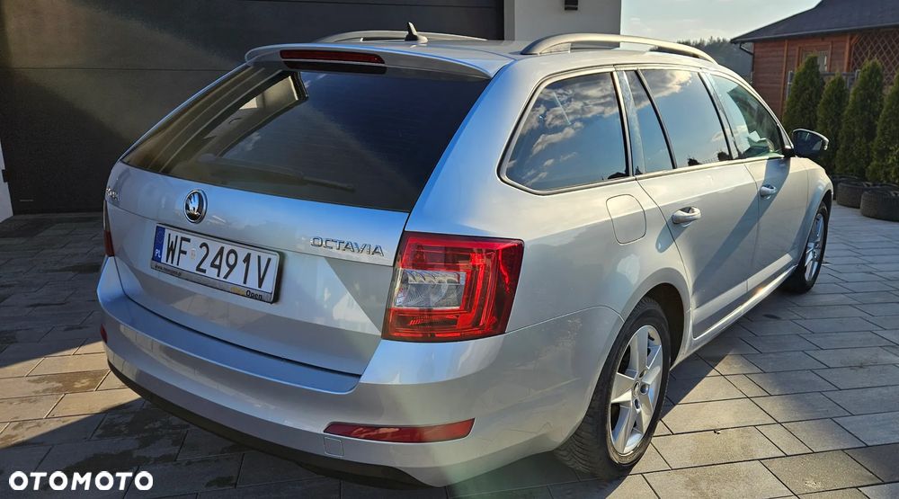 Skoda Octavia 1.6 TDI Drive DSG - 6