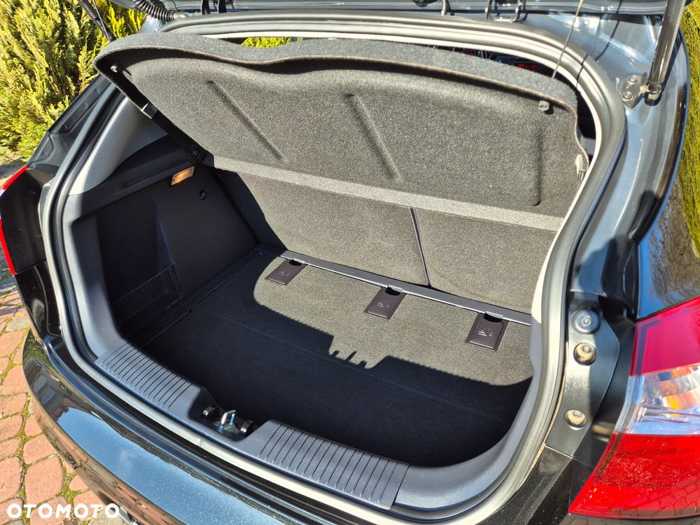 Kia Rio 1.2 Dream-Team Edition - 34