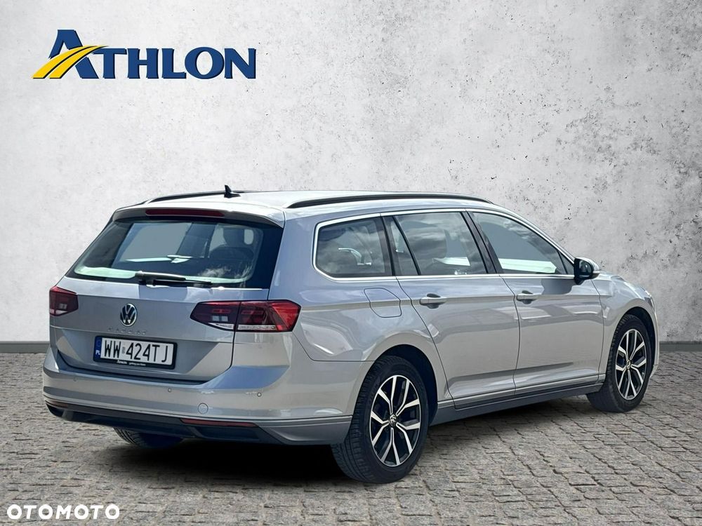 Volkswagen Passat - 5