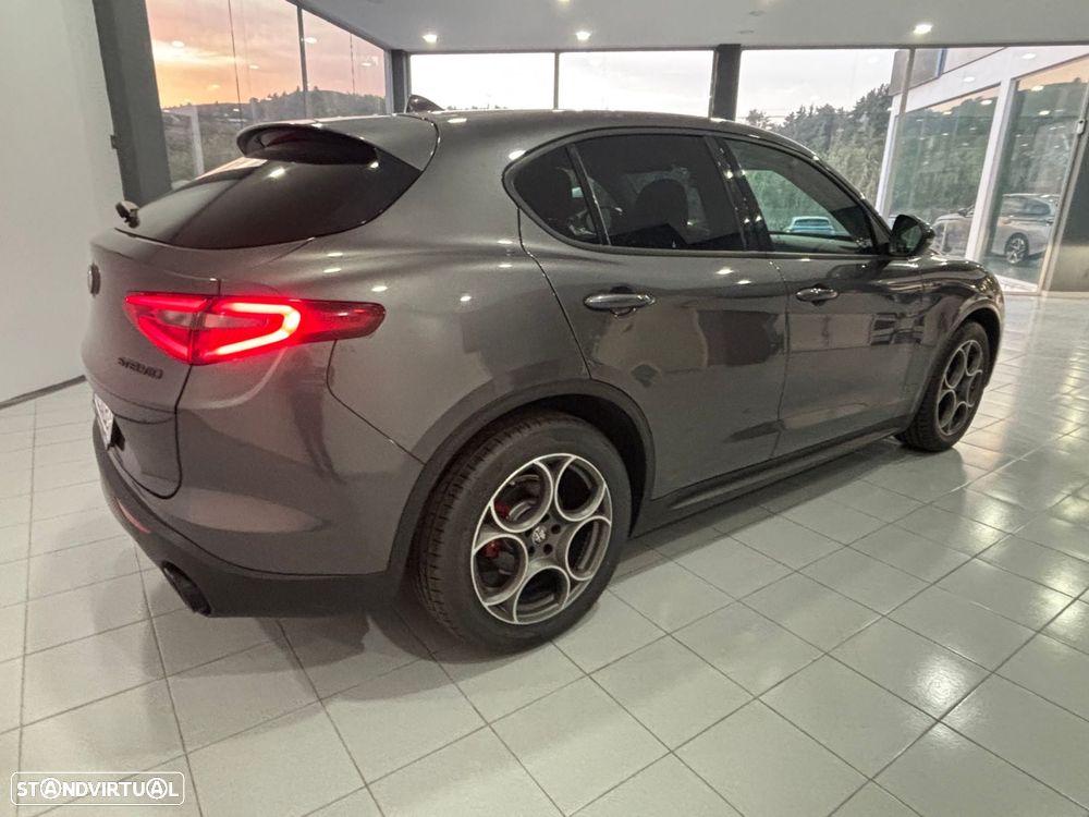Alfa Romeo Stelvio 2.2 D Sprint AT8 - 5