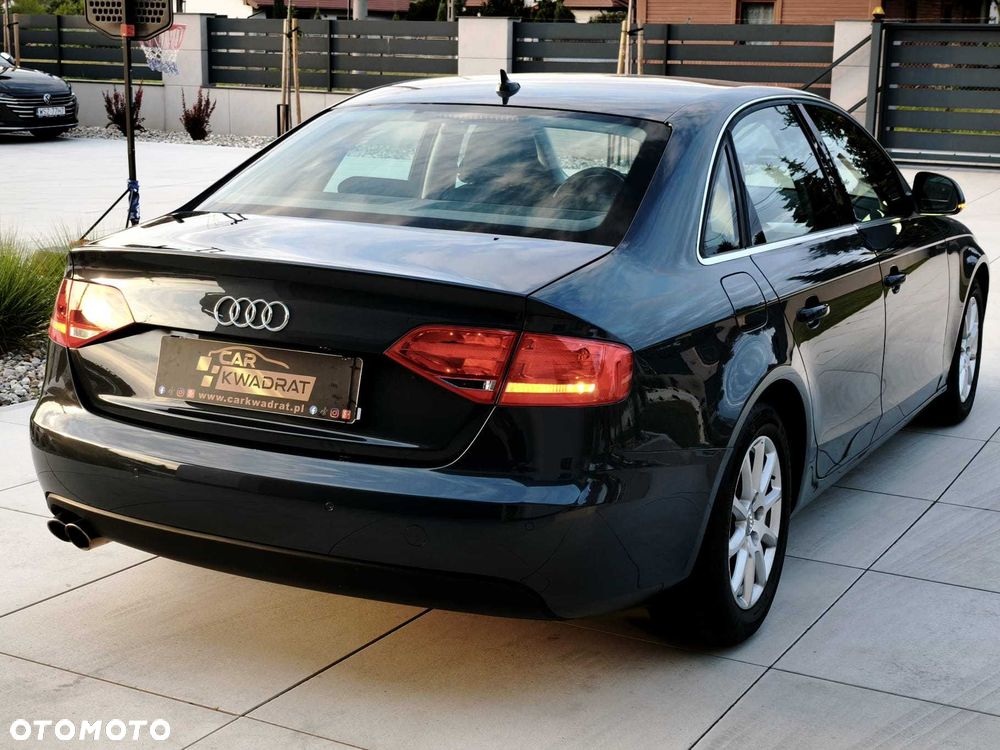 Audi A4 Limousine - 5