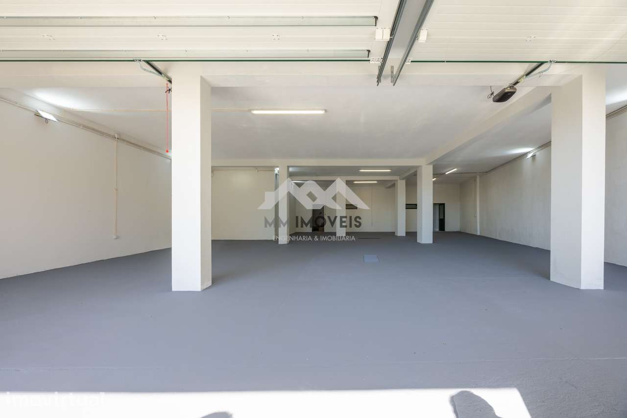 Armazém com 249,50 m² | Pedrouços | Excelentes acessos | Próximo S. Jo - Grande imagem: 3/13