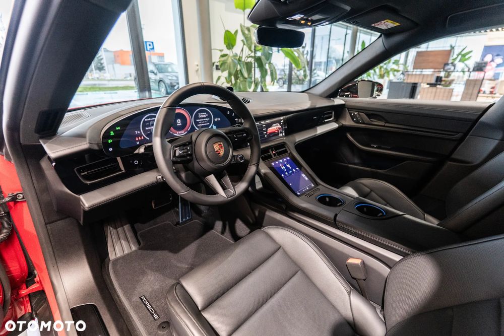 Porsche Taycan 105kWh 4 Black Edition - 8