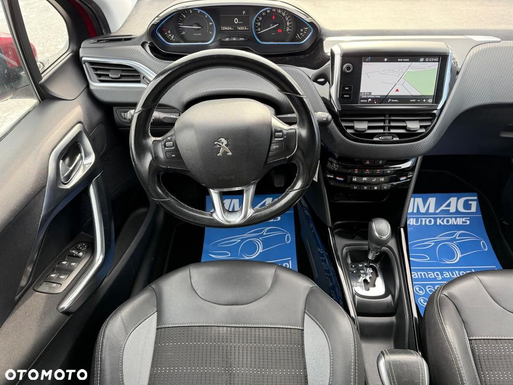 Peugeot 2008 1.2 Pure Tech GPF Style S&S EAT6 - 23
