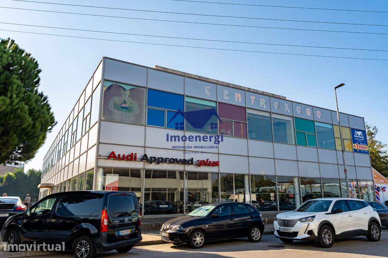Armazém no R/C - Arrendamento - Zona Industrial da Varziela - Grande imagem: 4/4