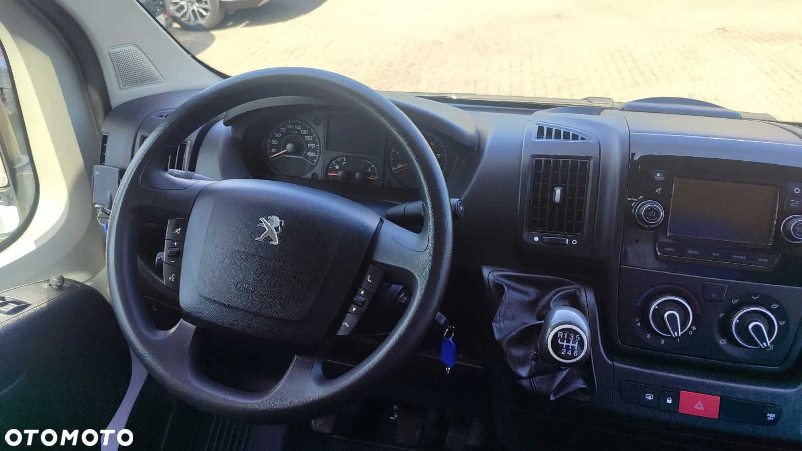 Peugeot Boxer - 16