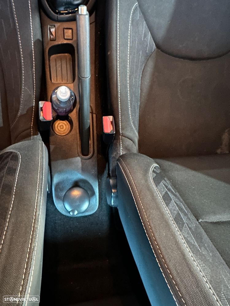 Renault Clio 0.9 TCe Limited - 19