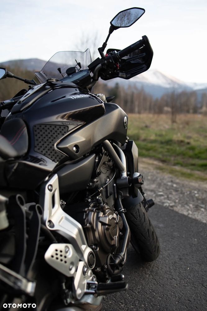 Yamaha MT - 6