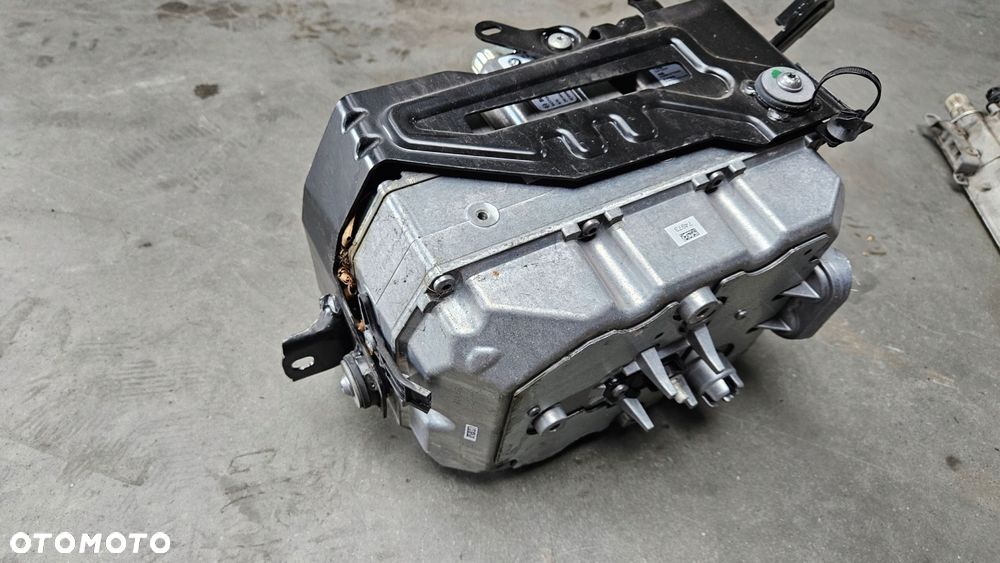 moduł konwenter sterownik inwerter hybryda bmw g30 8740389 - 3