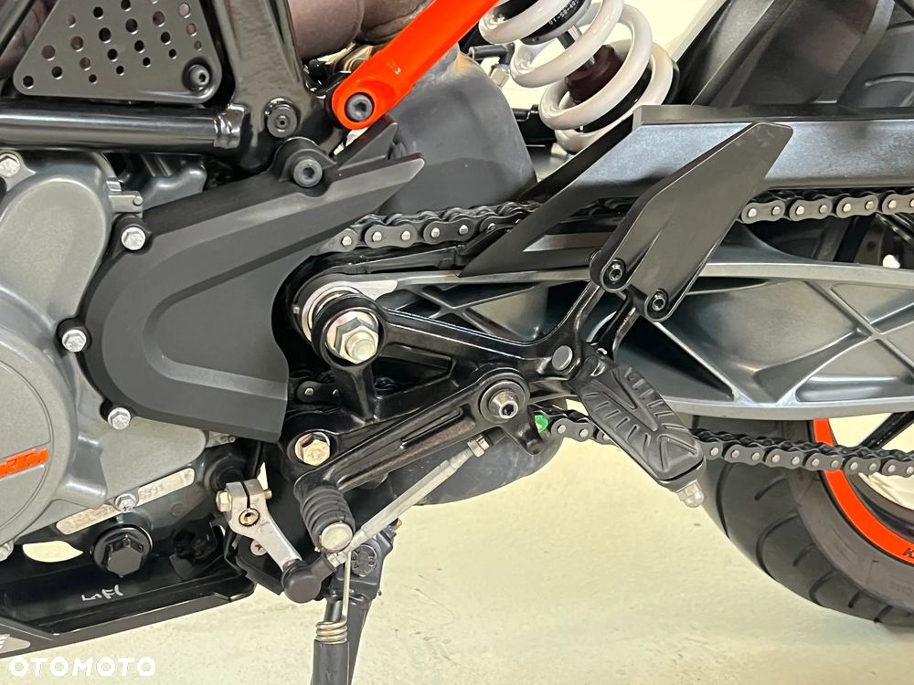 KTM Duke 125 - 9